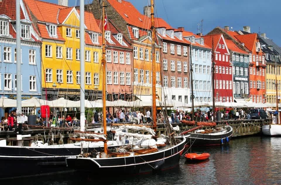Location - Steps From Tivoli & Nyhavn Apartment Kopenhagen